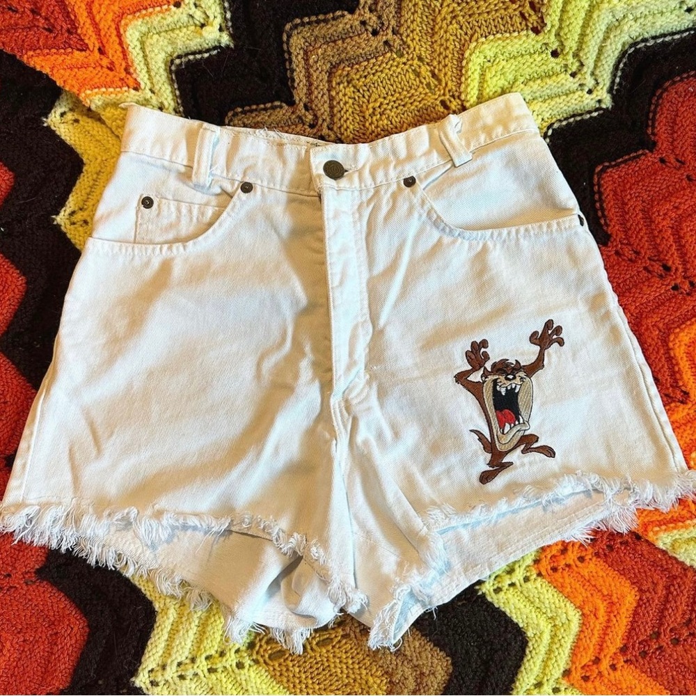80’s Tasmanian Devil shorts